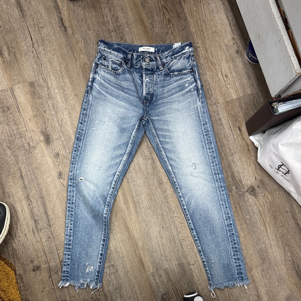 Moussy Light Blue Distressed Ankle Jeans Size 25